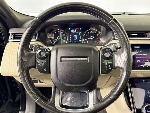 Used 2019 Land Rover Range Rover Velar S image 11