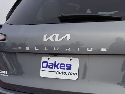 New 2025 Kia Telluride EX image 16