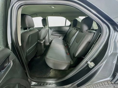 Used 2013 Chevrolet Equinox LS image 23