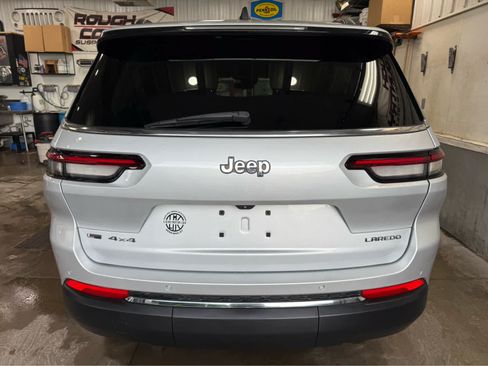 Used 2022 Jeep Grand Cherokee L Laredo w/ Luxury Tech Group I AWD/4WD image 6