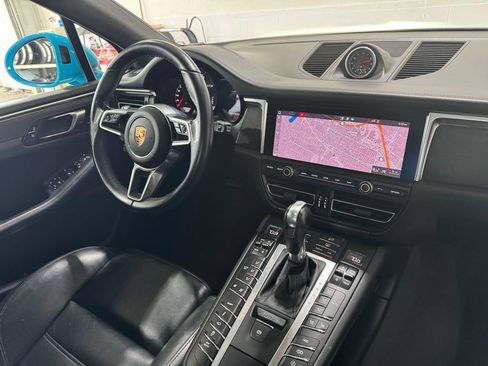 Used 2021 Porsche Macan GTS w/ Premium Package Plus (PF9) AWD/4WD image 32