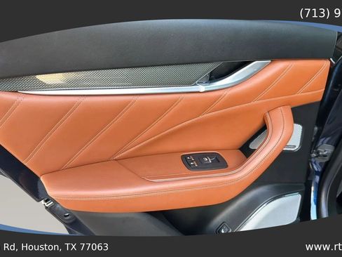 Used 2019 Maserati Levante S GranLusso AWD/4WD image 31