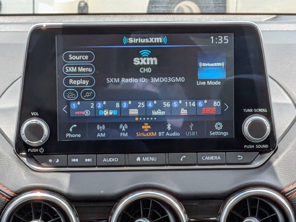 Used 2025 Nissan Sentra SR w/ SR Premium Package FWD image 19