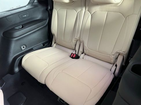 Used 2024 Jeep Grand Cherokee L Limited w/ Trailer Tow Package image 27