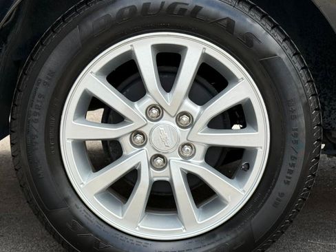 Used 2020 Chevrolet Sonic LT FWD image 25