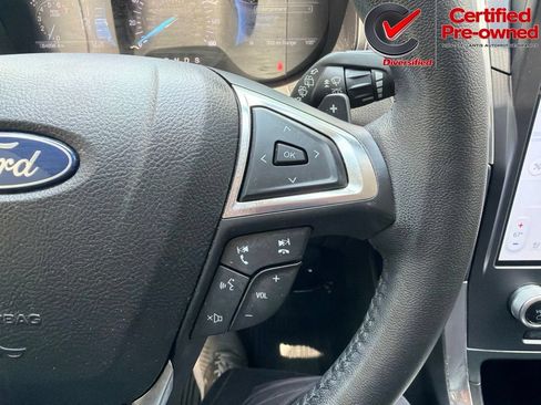 Used 2022 Ford Edge Titanium w/ Equipment Group 301A AWD/4WD image 72