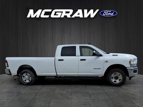 Used 2022 RAM 3500 Tradesman AWD/4WD image 4