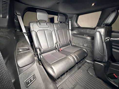 Used 2021 Jeep Grand Cherokee L Overland w/ Luxury Tech Group IV AWD/4WD image 9