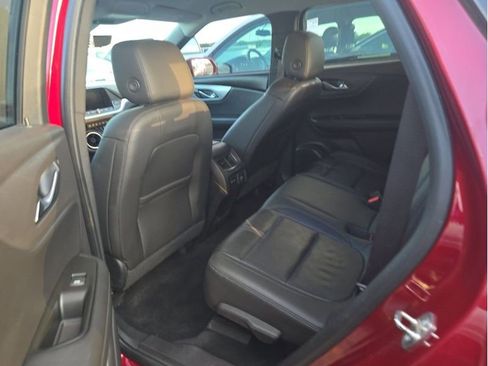 Used 2019 Chevrolet Blazer LT w/ Sound & Technology Package FWD image 24