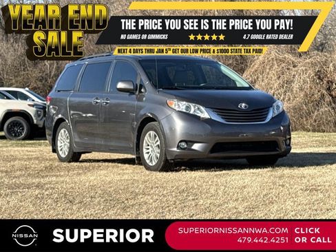 Used 2012 Toyota Sienna Base image 1