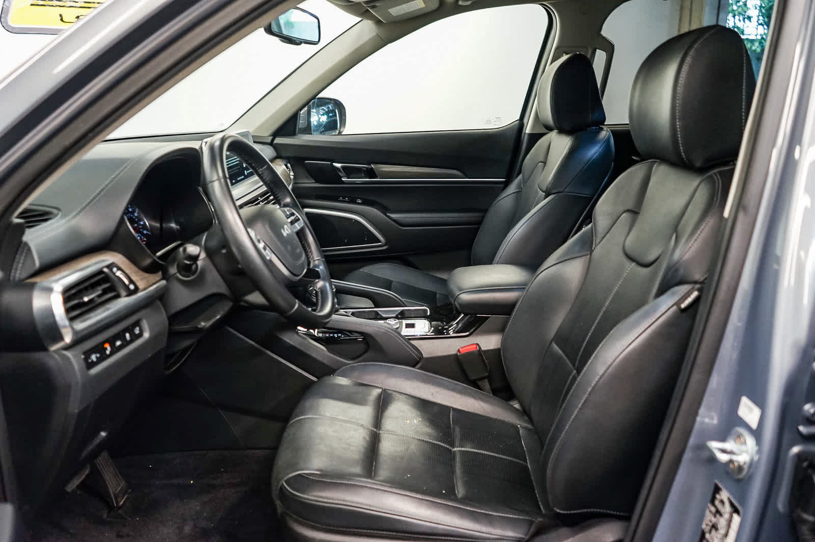 Used 2022 Kia Telluride EX w/ EX Premium Package FWD image 17
