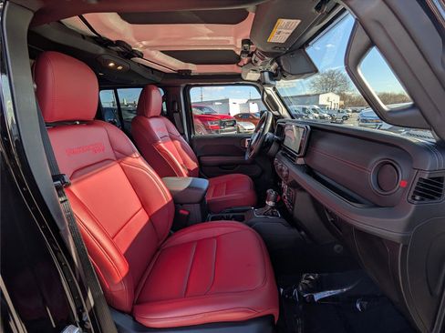 Used 2024 Jeep Wrangler Unlimited Rubicon 392 image 12