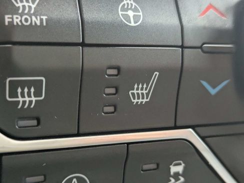 Used 2024 Jeep Wrangler Unlimited Sport AWD/4WD image 21