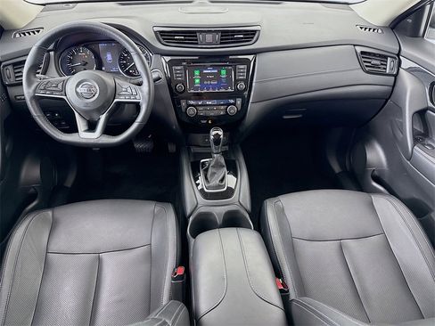 Used 2018 Nissan Rogue SL image 25