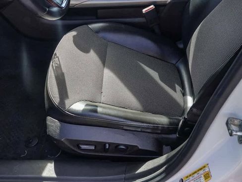 Used 2013 Chevrolet Malibu LT image 21