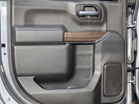 Used 2019 Chevrolet Silverado 1500 RST image 29