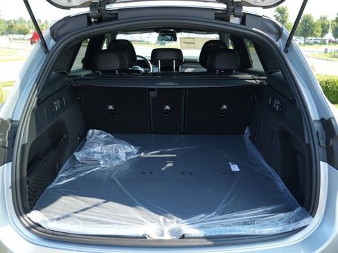 Used 2026 Mercedes-Benz GLC 300 4MATIC image 17