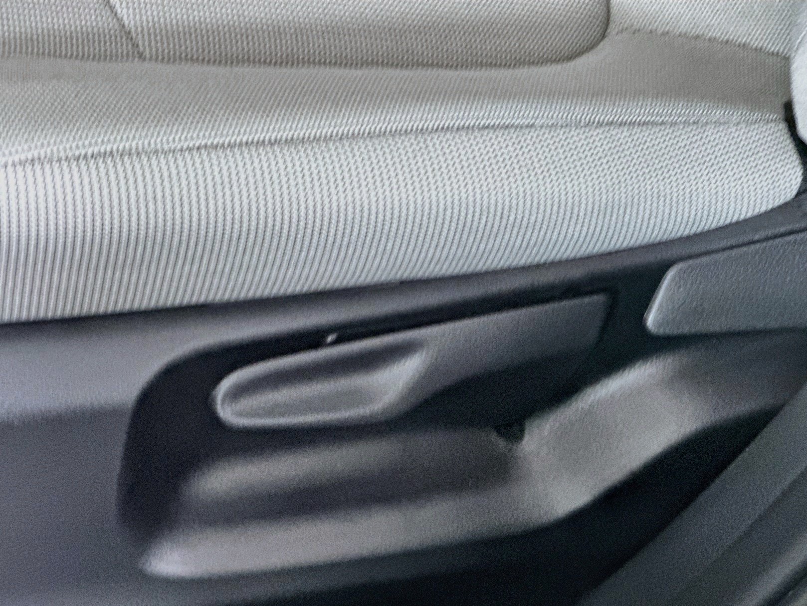 New 2026 Toyota Corolla Cross LE FWD image 12