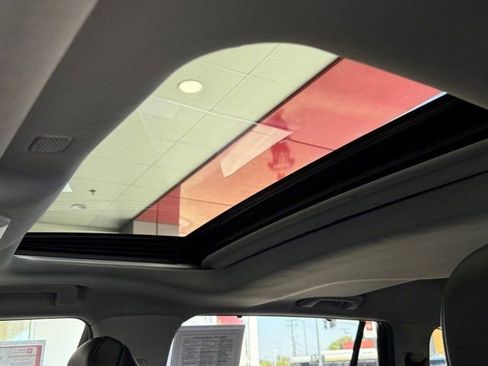 Certified 2022 Toyota Highlander XLE image 26