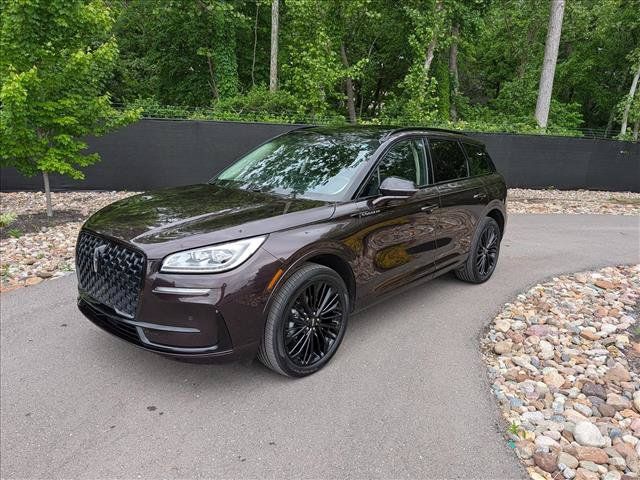 Certified 2023 Lincoln Corsair Reserve w/ Equipment Group 201A AWD/4WD image 1