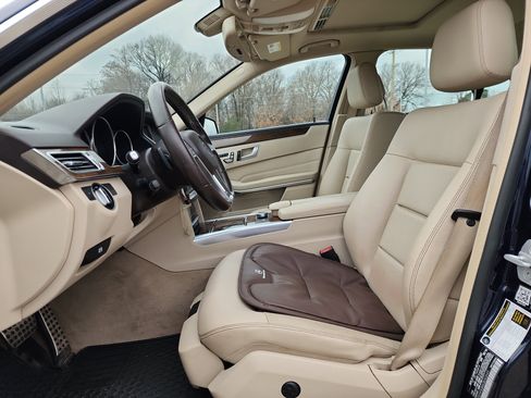 Used 2016 Mercedes-Benz E 350 4MATIC Sedan image 10