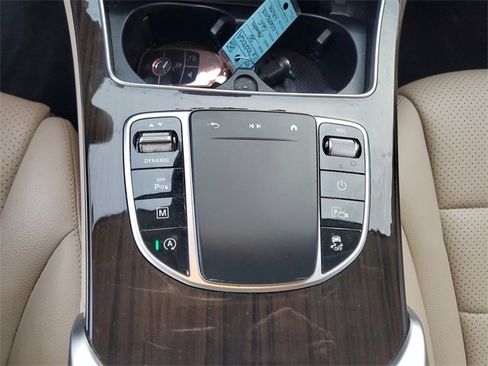 Used 2022 Mercedes-Benz GLC 300 image 24