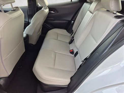Used 2024 Toyota Prius XLE AWD/4WD image 16