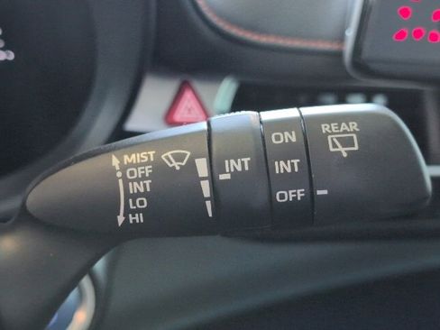 Certified 2022 Toyota Sienna XSE image 33