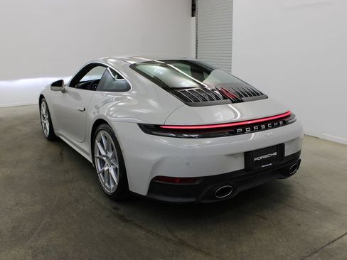 Certified 2025 Porsche 911 Carrera RWD image 3