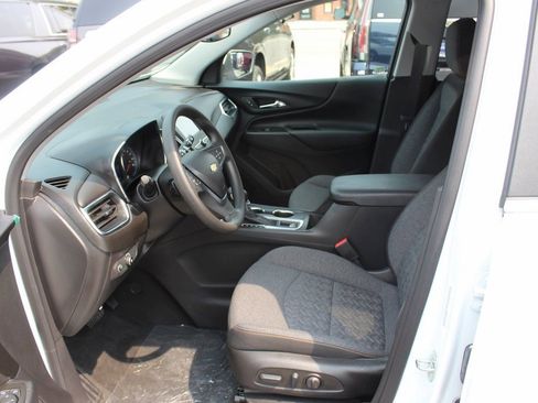 Certified 2023 Chevrolet Equinox LT w/ LPO, Floor Liner Package image 18