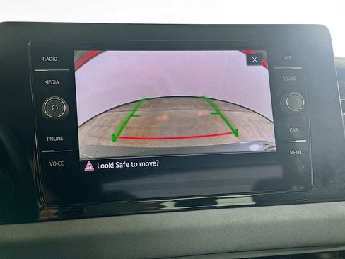 Used 2025 Volkswagen Jetta SE FWD image 22