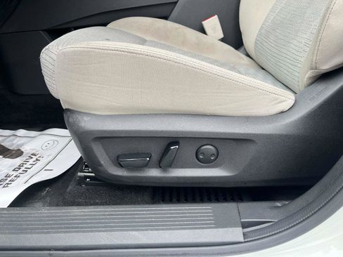 Certified 2023 Nissan Rogue SV image 20