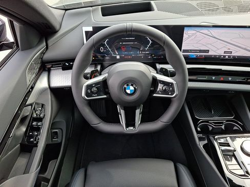 New 2026 BMW 530i xDrive w/ M Sport Package AWD/4WD image 7