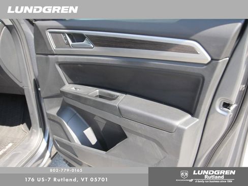 Used 2018 Volkswagen Atlas SE AWD/4WD image 25
