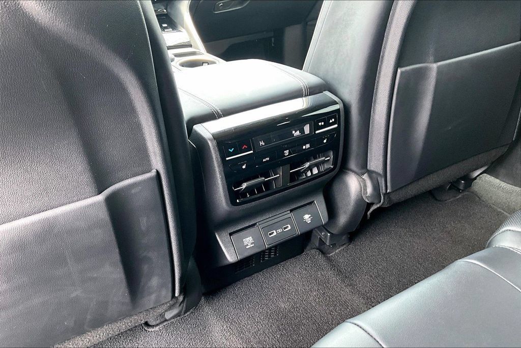 Certified 2023 Acura MDX w/ Advance Package AWD/4WD image 34