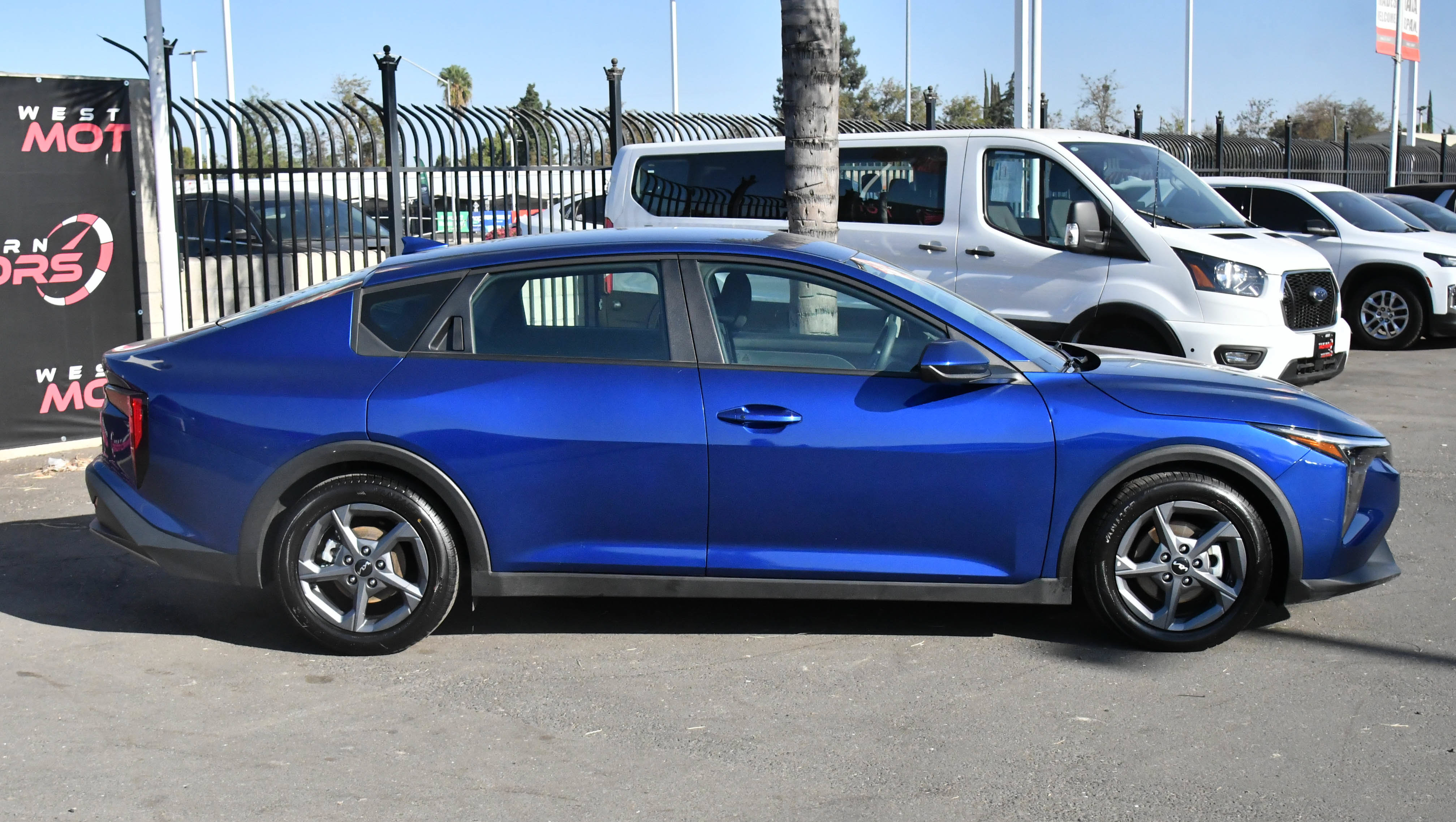 Used 2025 Kia K4 FWD image 9