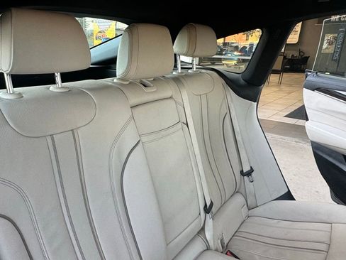 Used 2018 BMW 640i Gran Turismo xDrive image 23