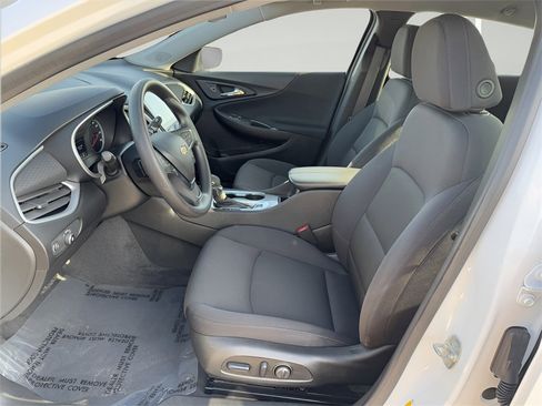 Used 2024 Chevrolet Malibu LT image 17
