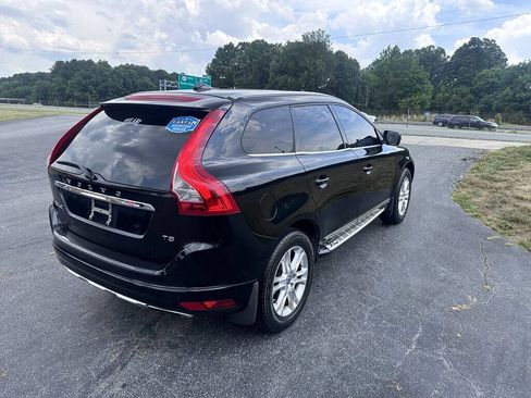 Used 2015 Volvo XC60 T5 Premier w/ Proximity Package FWD image 4