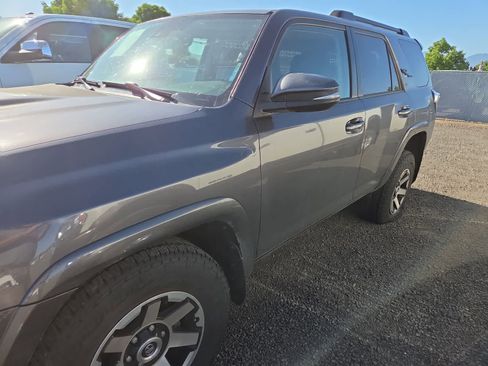 Used 2021 Toyota 4Runner TRD Off-Road Premium w/ Moonroof Package AWD/4WD image 2
