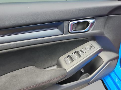 Used 2025 Honda Civic Type R image 16