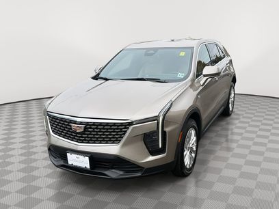 Used 2024 Cadillac XT4 Luxury w/ Cold Weather Package