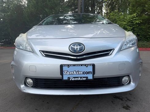 Used 2013 Toyota Prius V Five FWD image 8