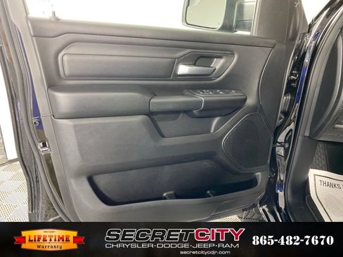 New 2026 RAM 1500 Express AWD/4WD image 12
