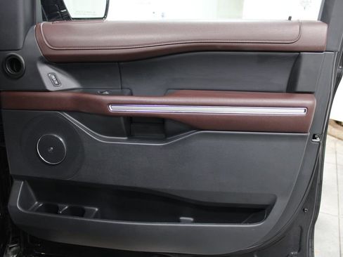 Used 2023 Ford Expedition Max Limited image 42