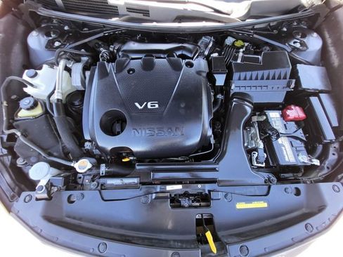 Used 2019 Nissan Maxima Platinum w/ Sport Mat Group FWD image 12