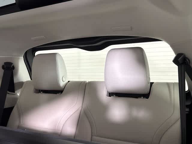 New 2026 Land Rover Discovery Limited Edition AWD/4WD image 28