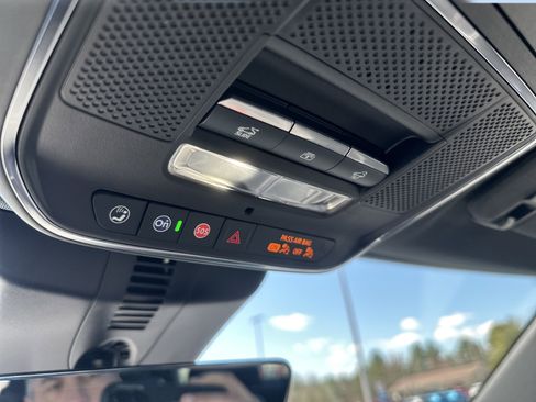 Used 2024 Chevrolet Traverse RS w/ LPO, Floor Liner Package image 17