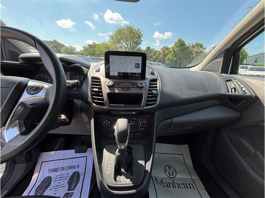 Used 2023 Ford Transit Connect XLT FWD image 11