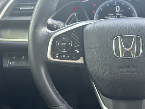 Used 2017 Honda Civic Touring image 18